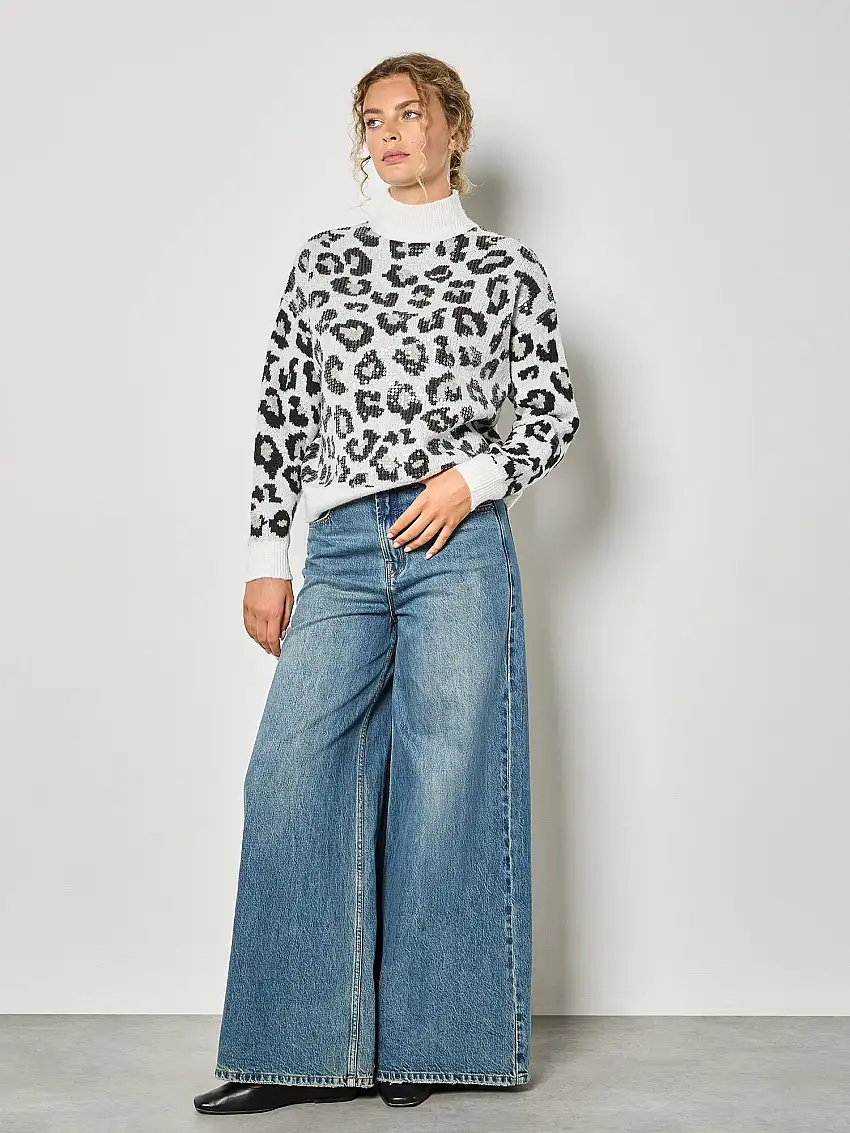 Sequin Leopard Print Jumper White